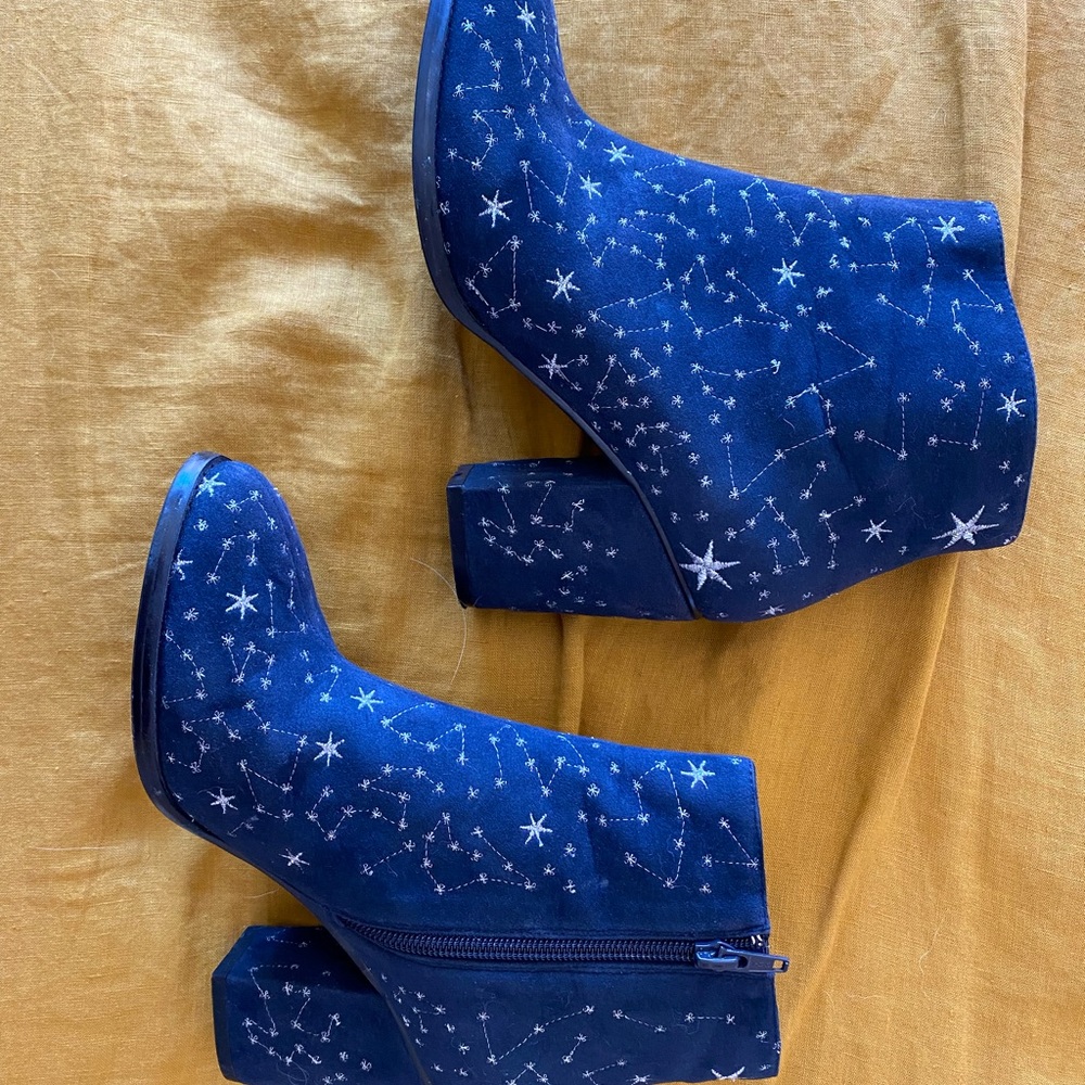COPY - Billy Ella Constellation Hand-Embroidered Boots